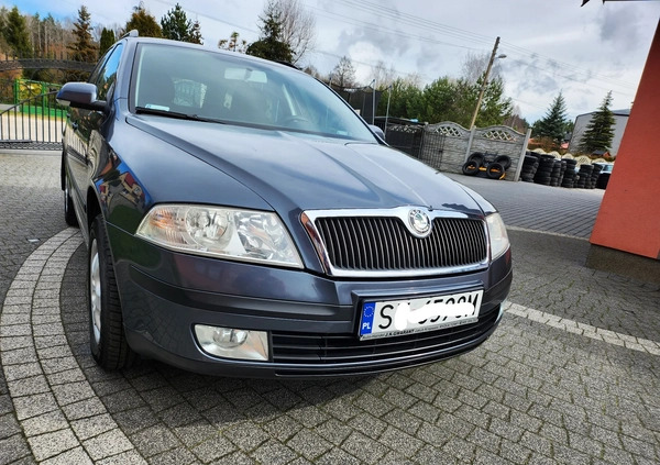 Skoda Octavia cena 17900 przebieg: 265000, rok produkcji 2009 z Poręba małe 67